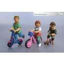 Kinder mit Roller und Dreirad 3 Figuren - Metall